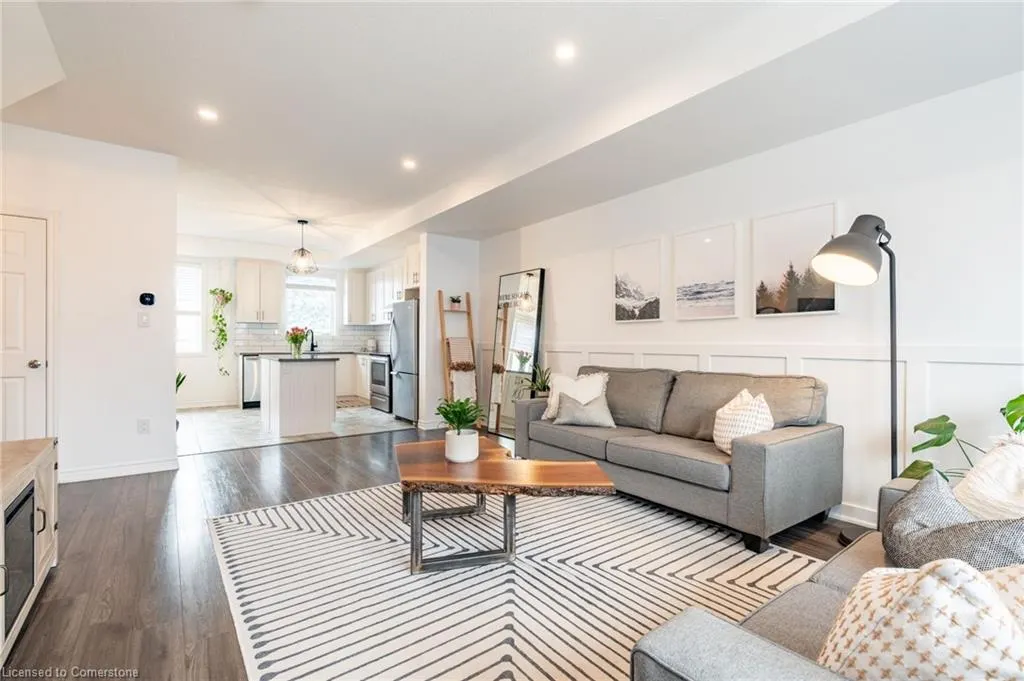 219 Dundas Street E, #45