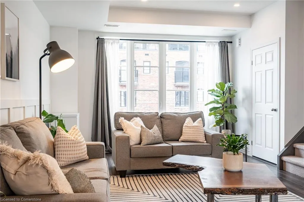 219 Dundas Street E, #45