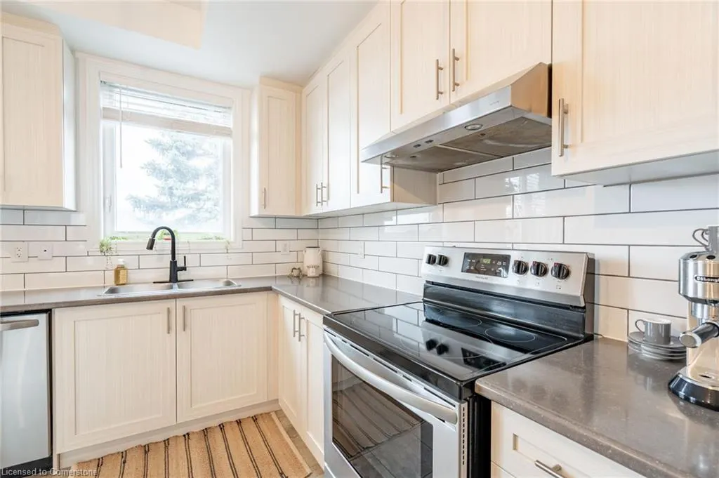 219 Dundas Street E, #45