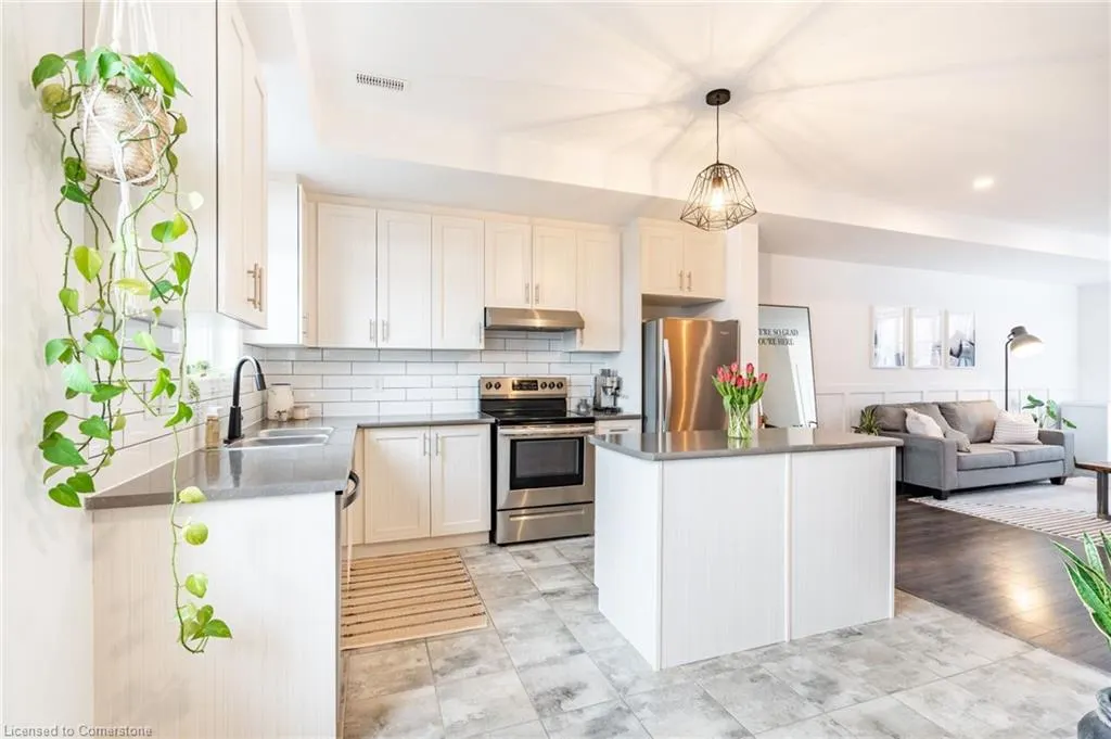 219 Dundas Street E, #45