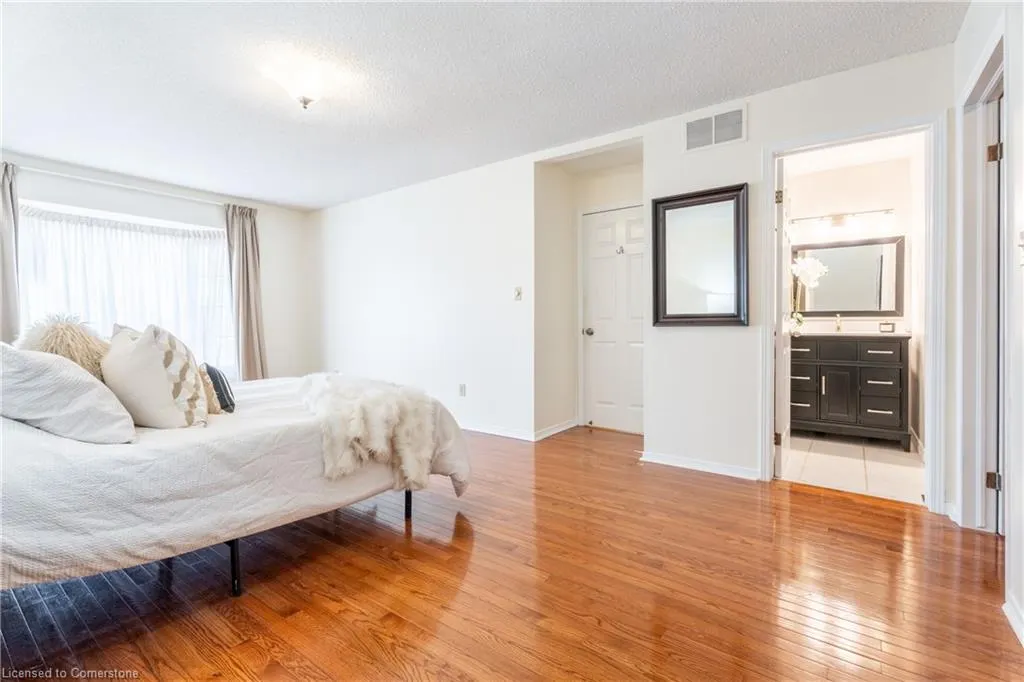 54 Goldcrest Drive