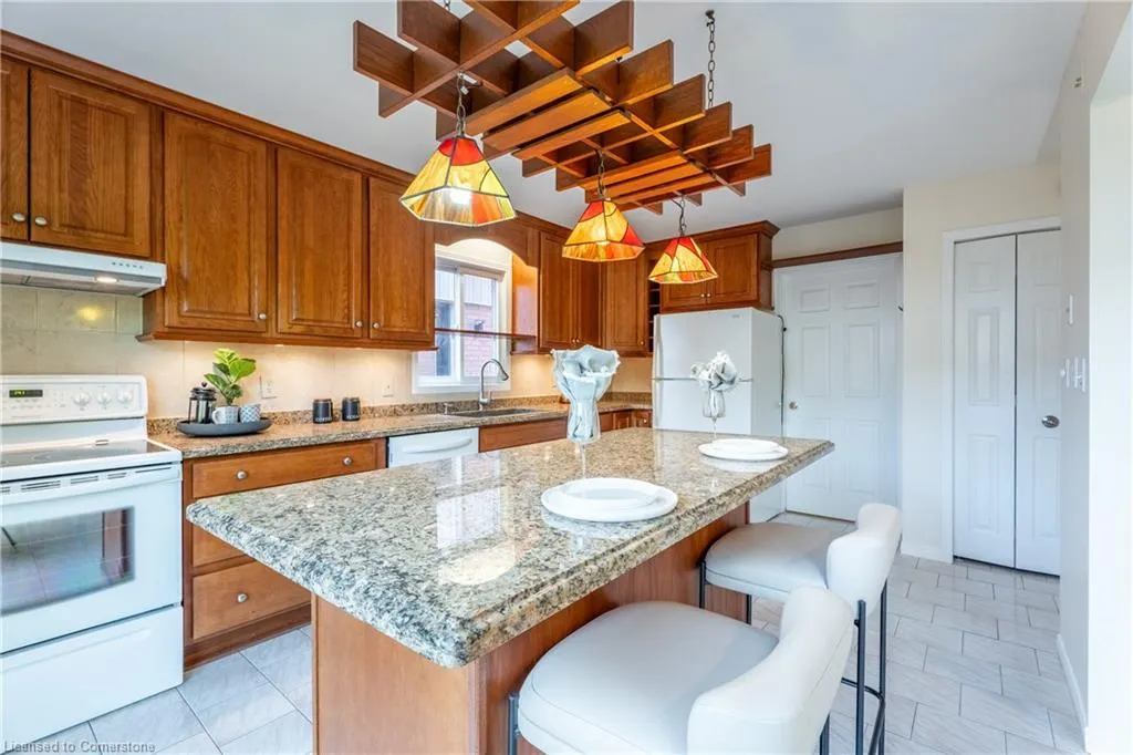 54 Goldcrest Drive