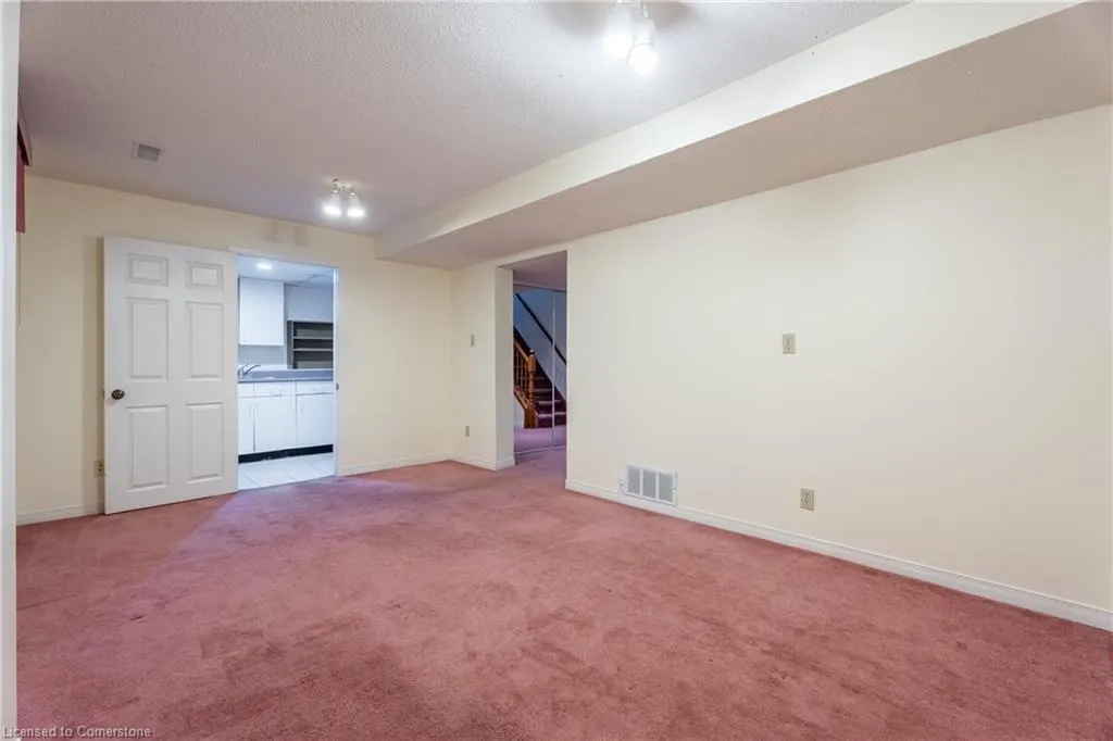 54 Goldcrest Drive