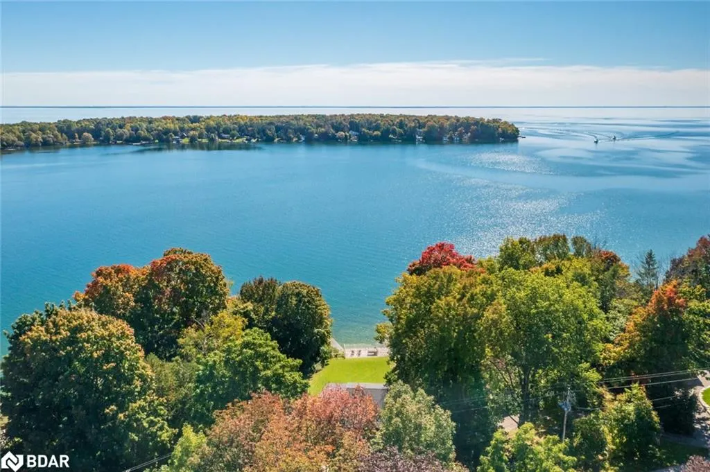 273 Shoreline Drive