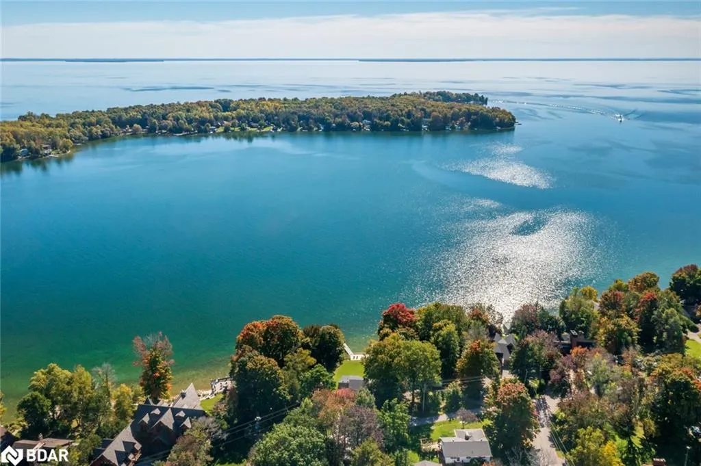 273 Shoreline Drive
