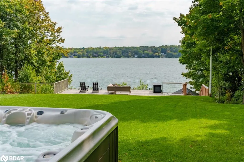 273 Shoreline Drive