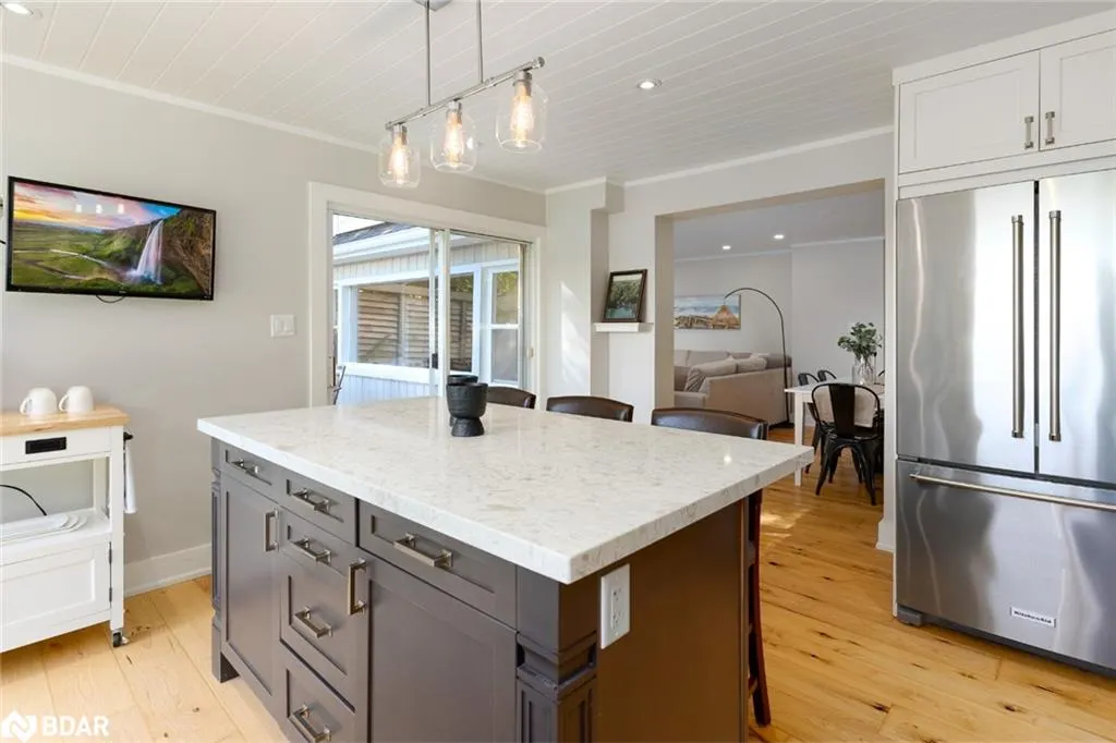 273 Shoreline Drive