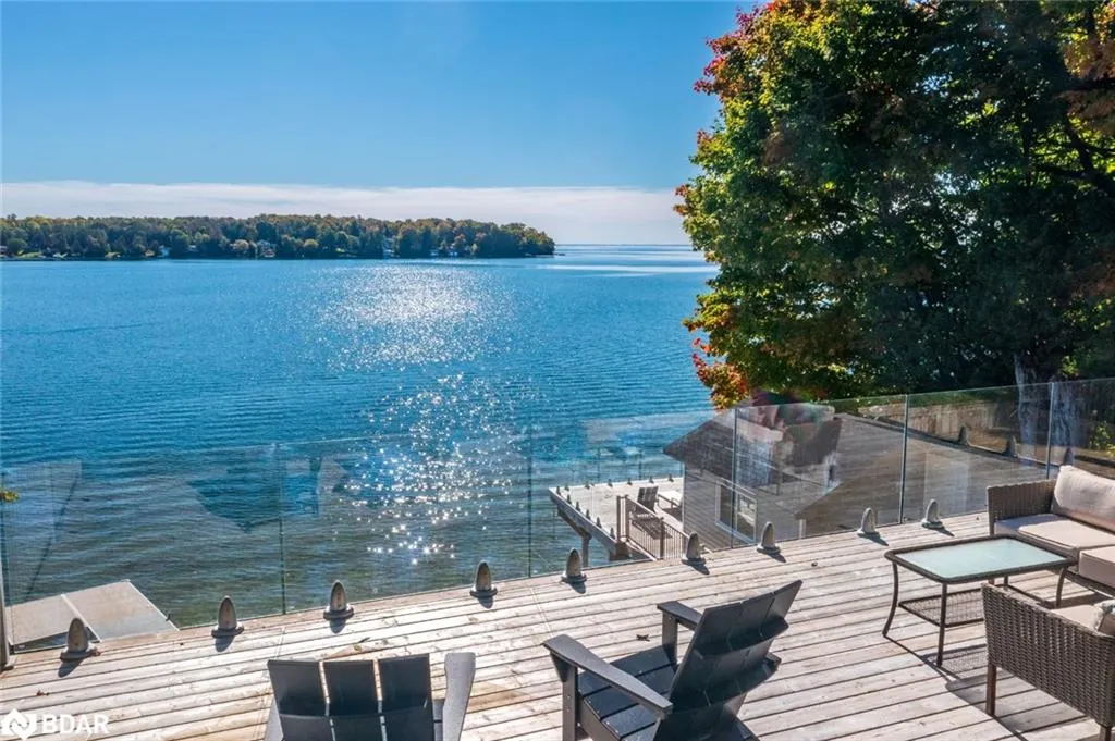273 Shoreline Drive
