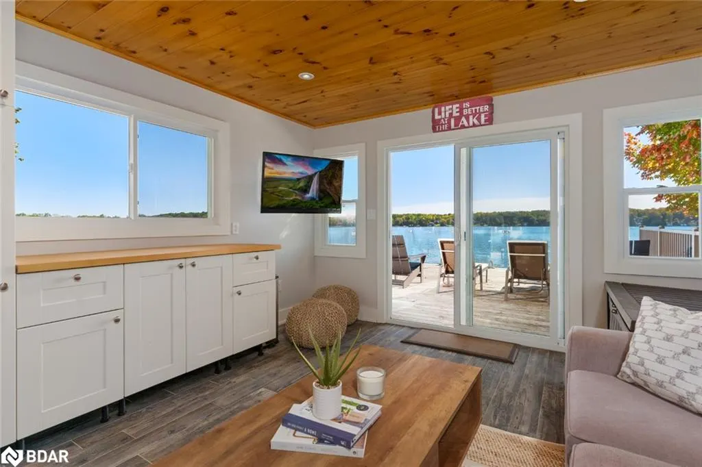 273 Shoreline Drive