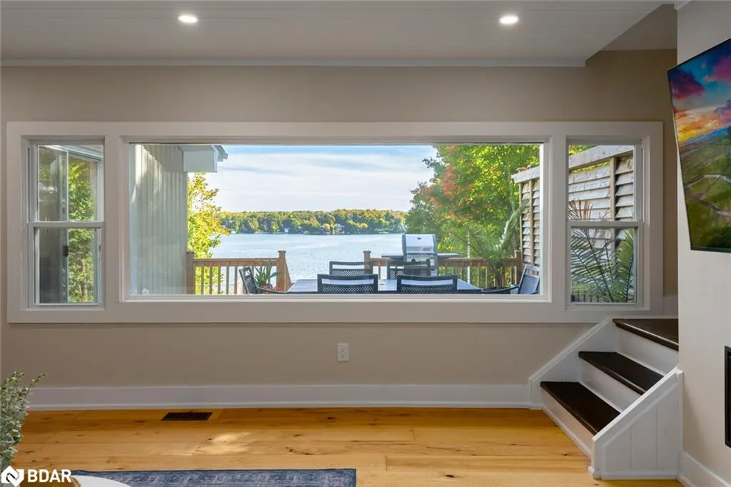 273 Shoreline Drive