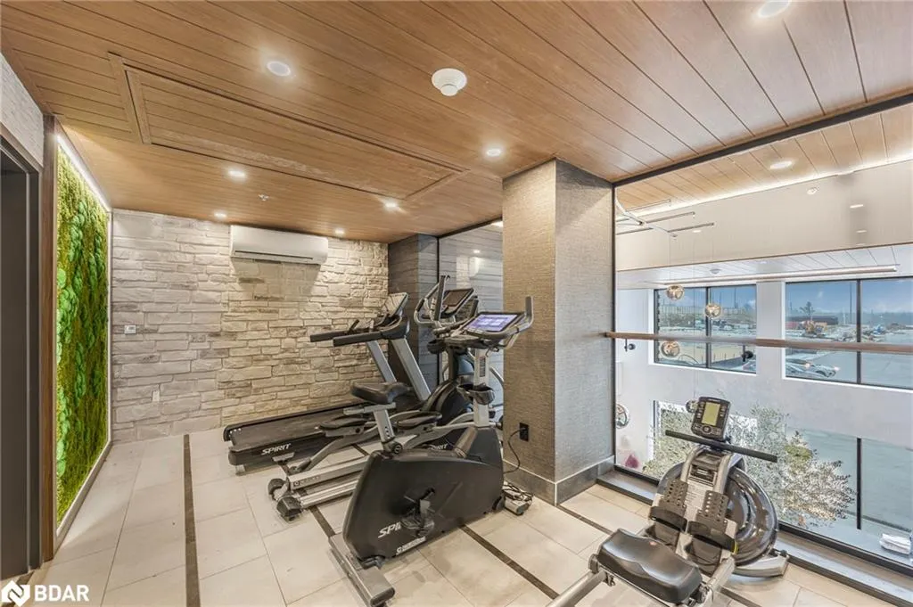15 Kneeshaw Drive, #613
