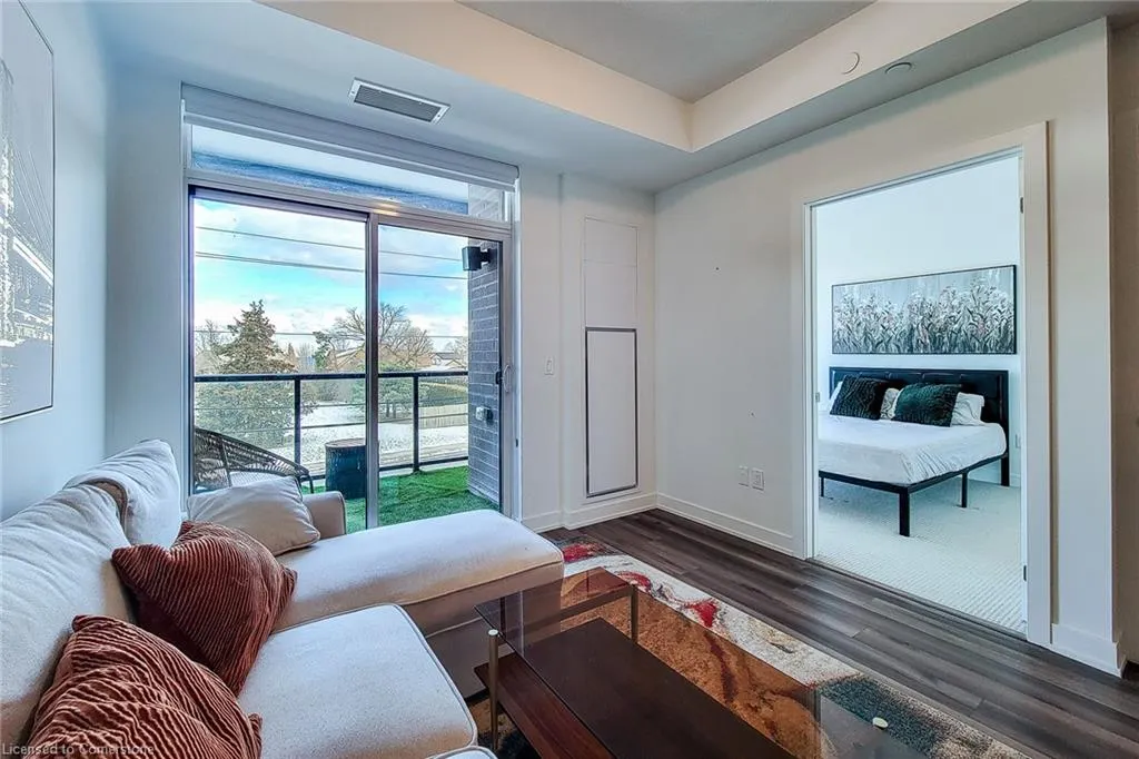 600 North Service Road, #213