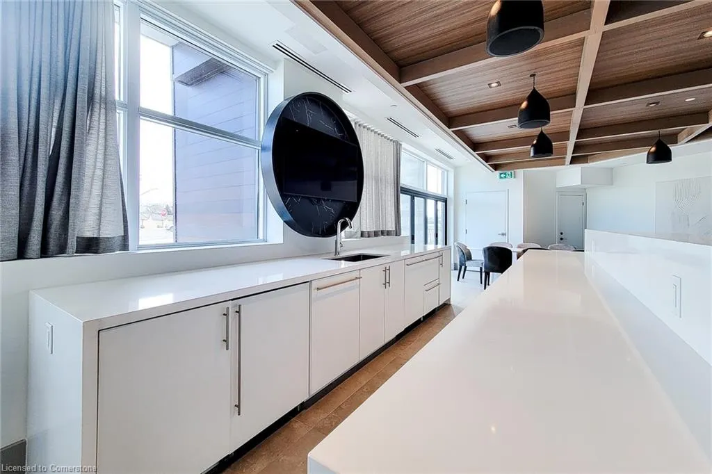 600 North Service Road, #213