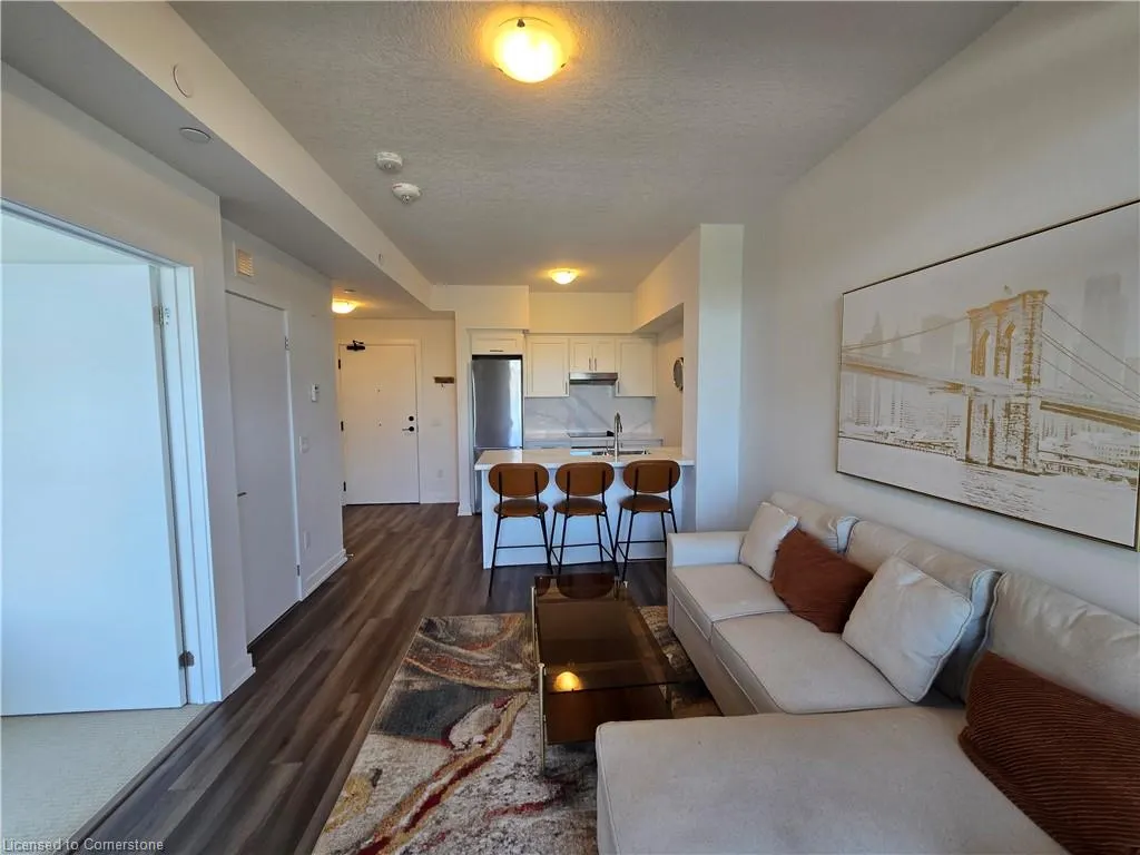600 North Service Road, #213