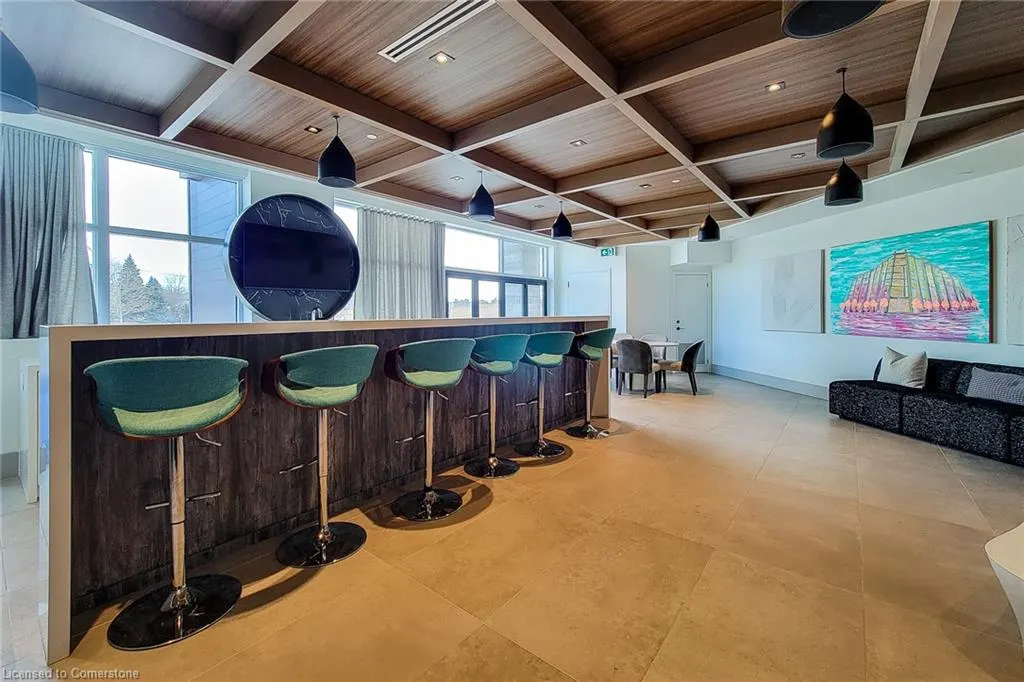 600 North Service Road, #213