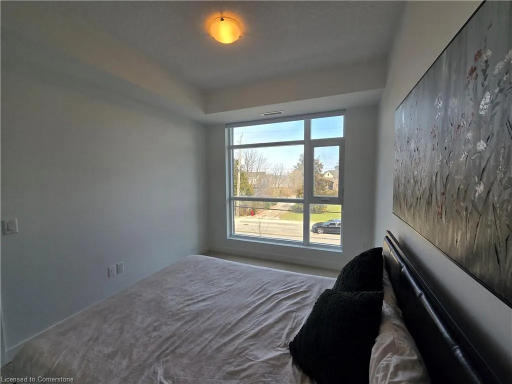 600 North Service Road, #213