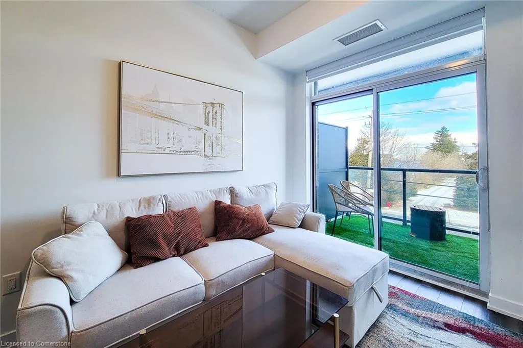 600 North Service Road, #213