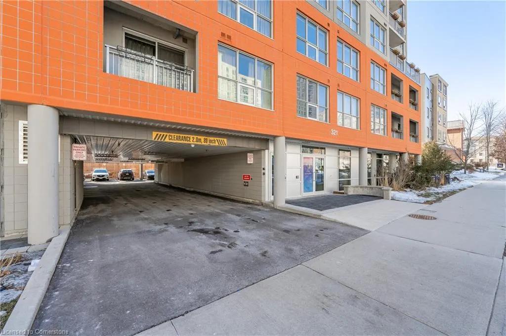 321 Spruce Street S, #207