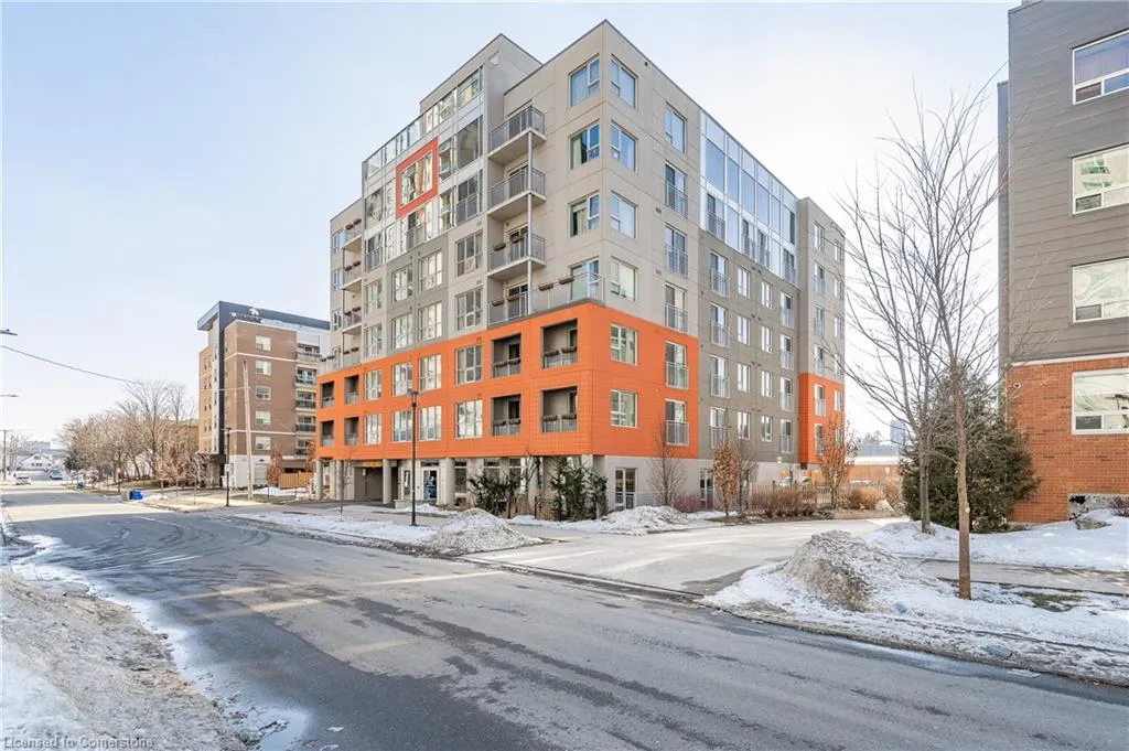 321 Spruce Street S, #207
