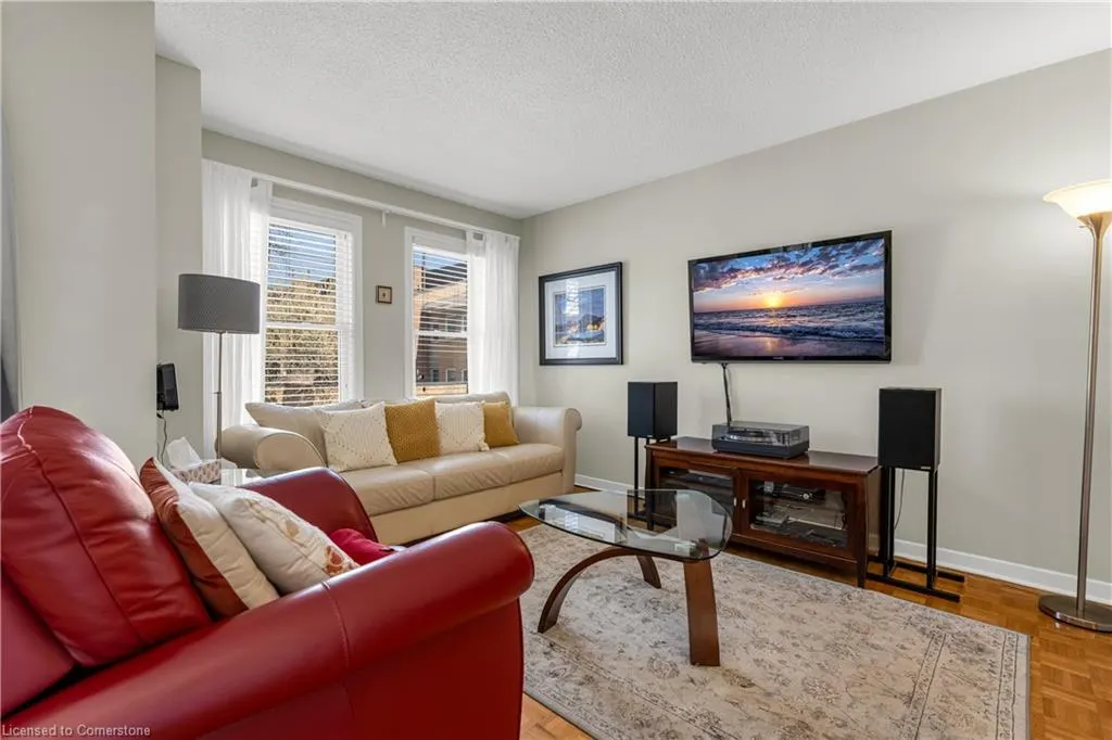 1310 Hampton Street, #19