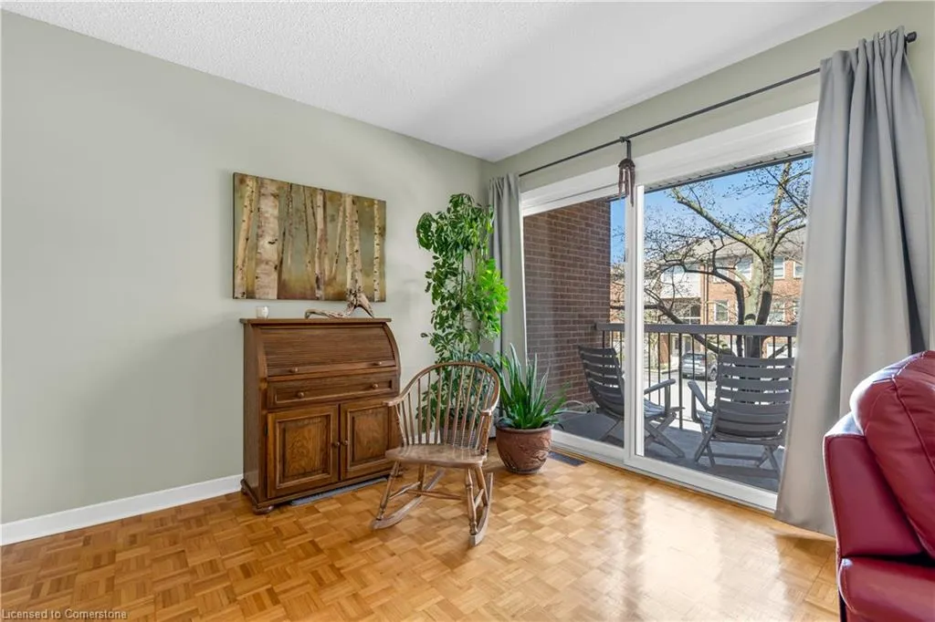 1310 Hampton Street, #19