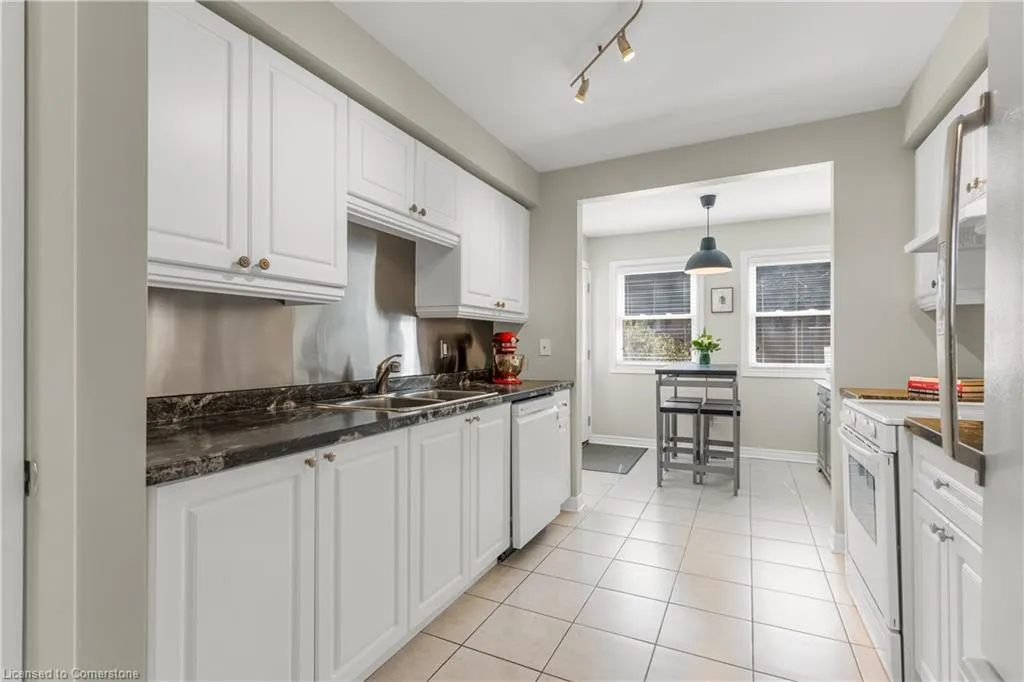 1310 Hampton Street, #19