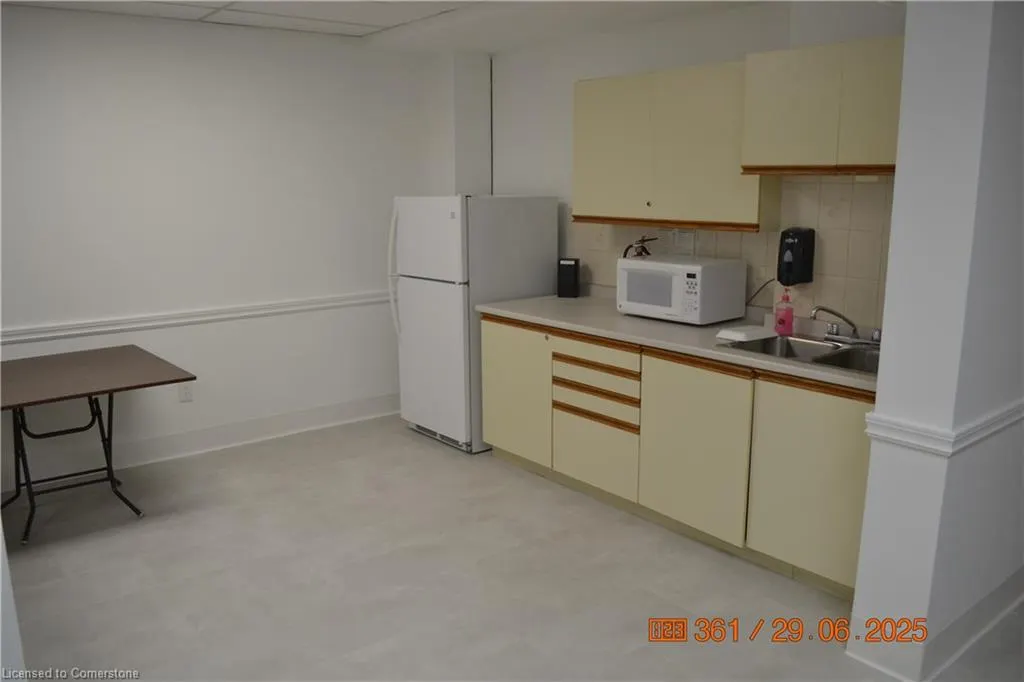 8 Village Green Boulevard, #811