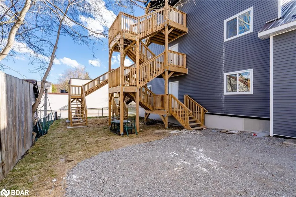 99 Colborne Street W, #C
