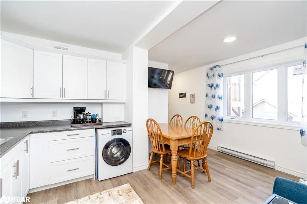 99 Colborne Street W, #C