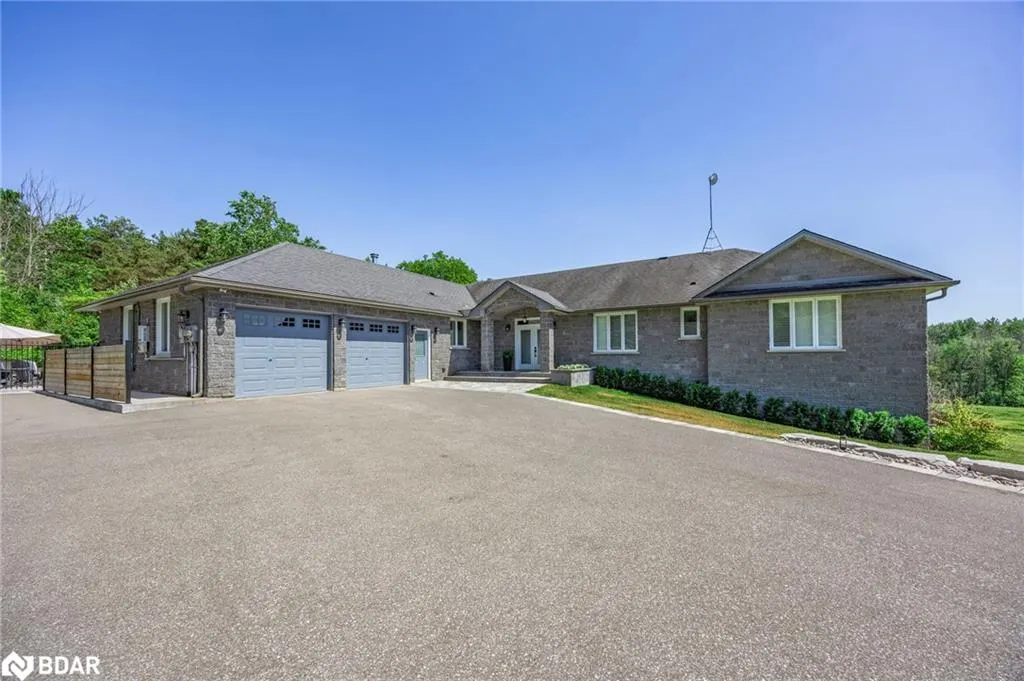 7765 5th Sideroad Tos