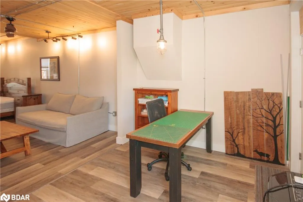 19 Peter Street, #2