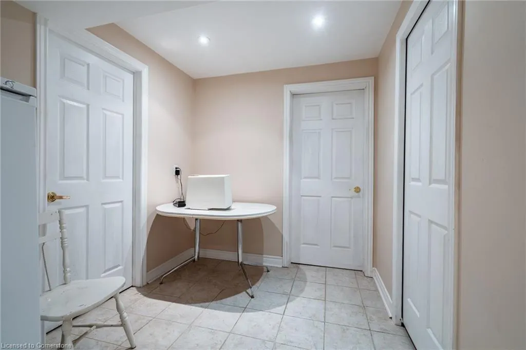 810 Golf Links Road, #23