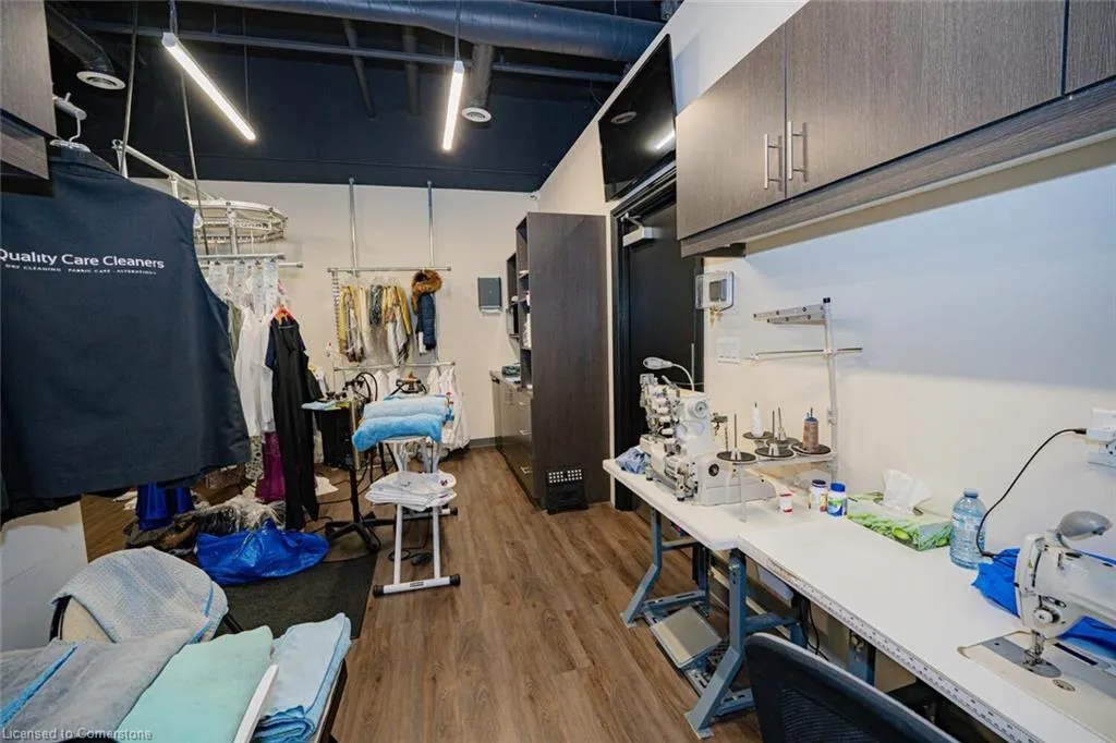 216 Oak Park Boulevard, #113