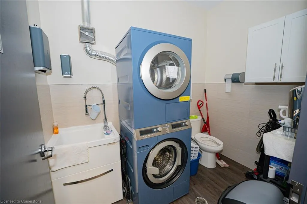 216 Oak Park Boulevard, #113