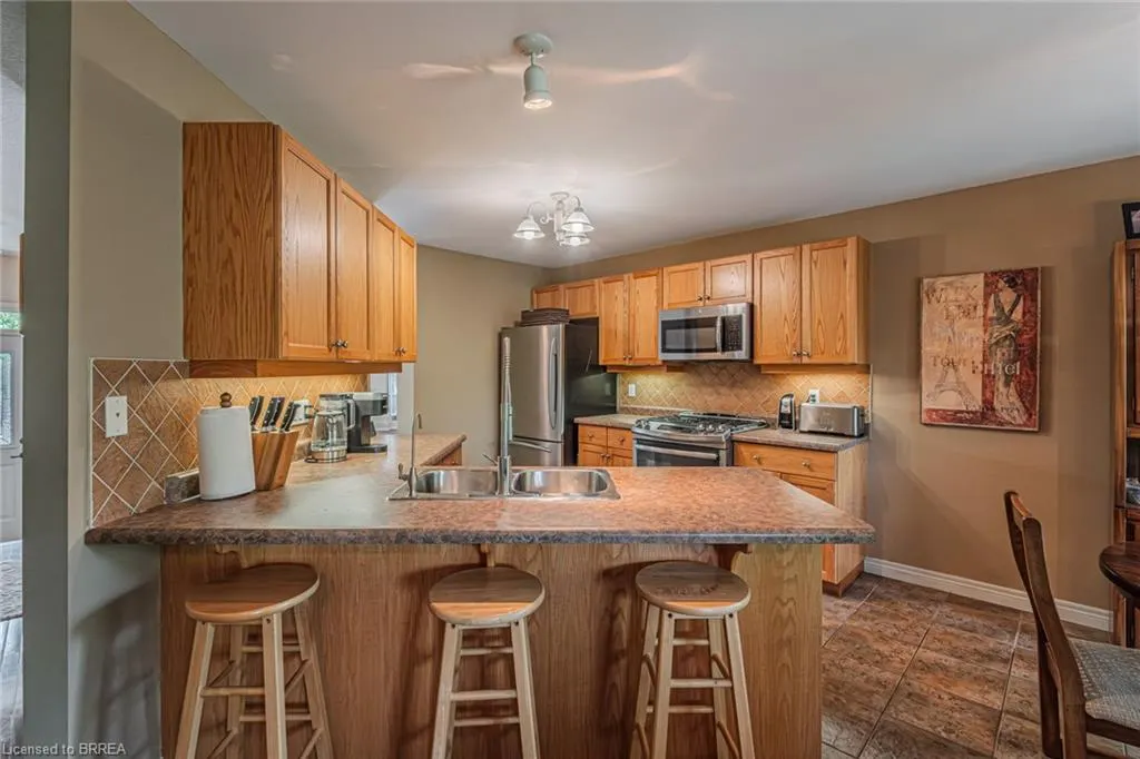 26 Cobblestone Drive
