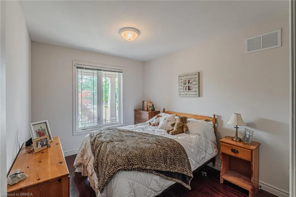 26 Cobblestone Drive