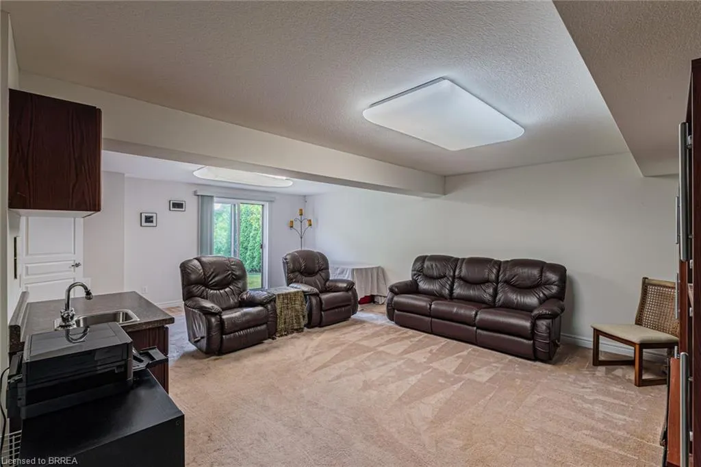 26 Cobblestone Drive