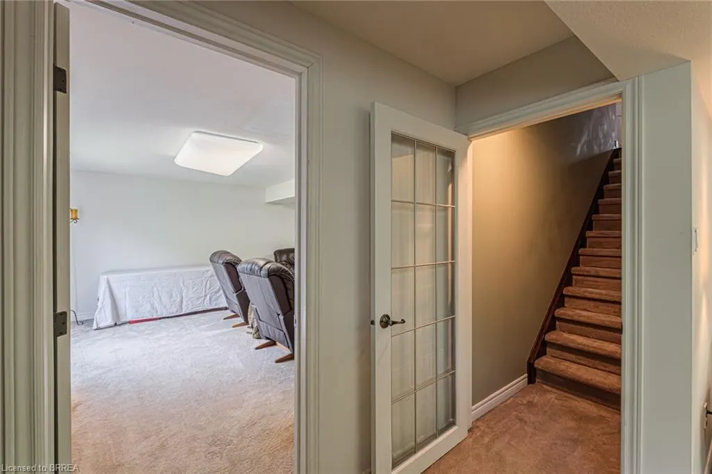 26 Cobblestone Drive