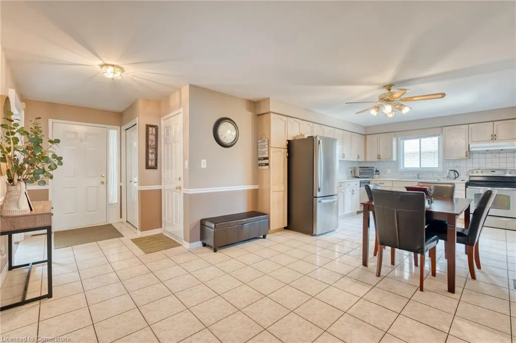 13 Loneoak Crescent