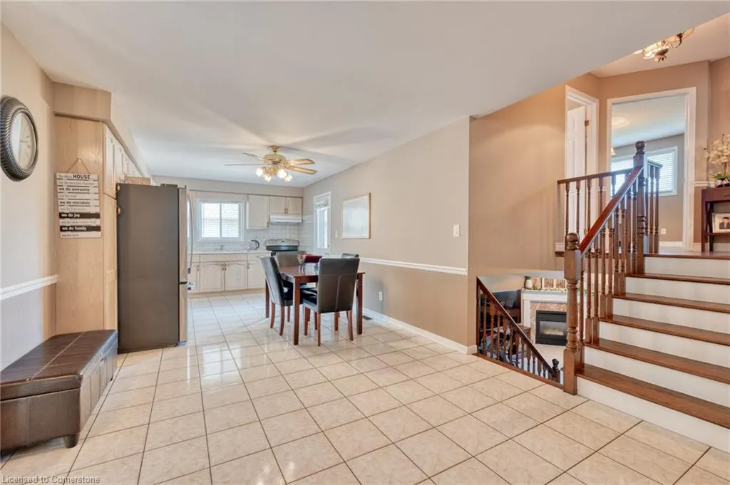 13 Loneoak Crescent