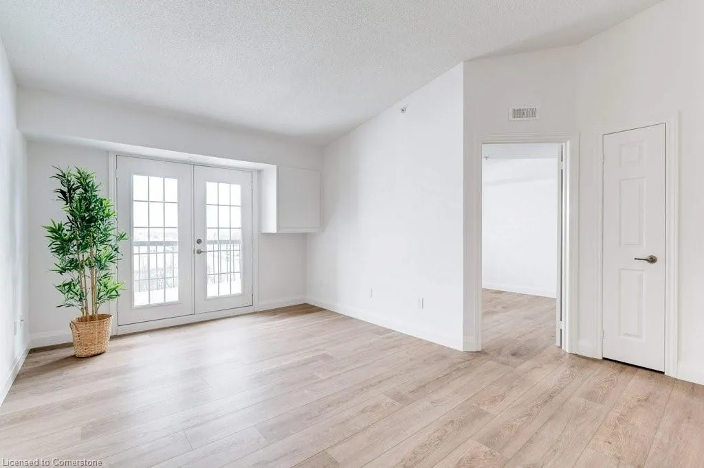 1491 Maple Avenue, #409