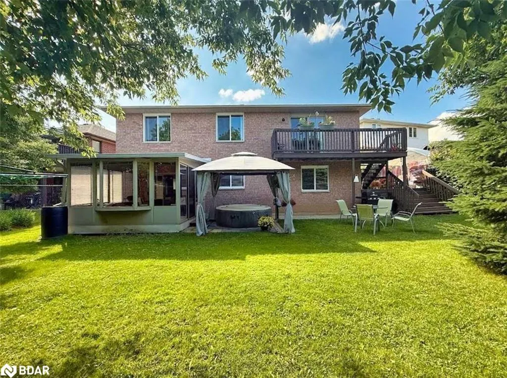 49 Peartree Crescent