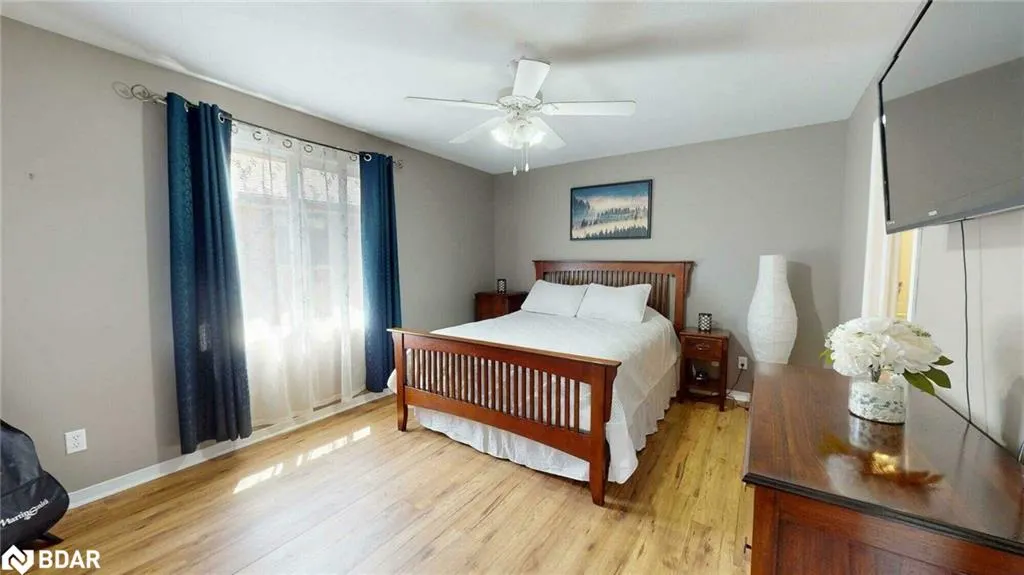 49 Peartree Crescent