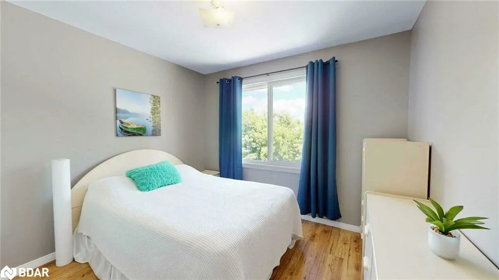 49 Peartree Crescent