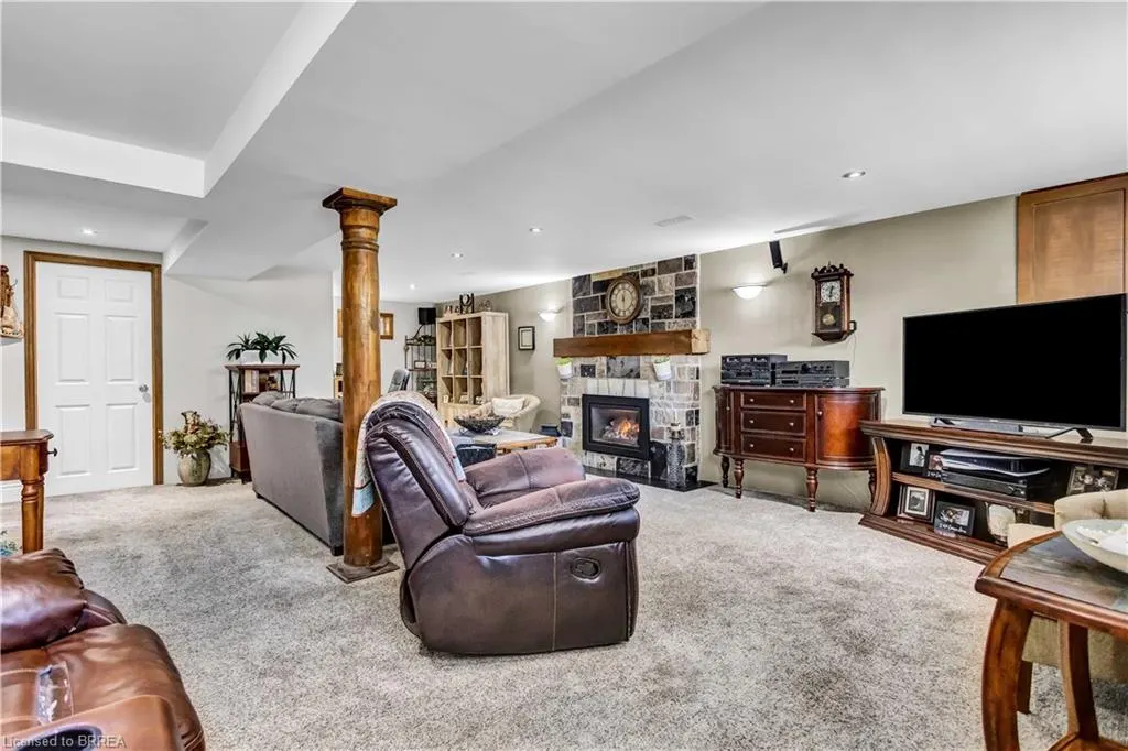 18 Clover Court