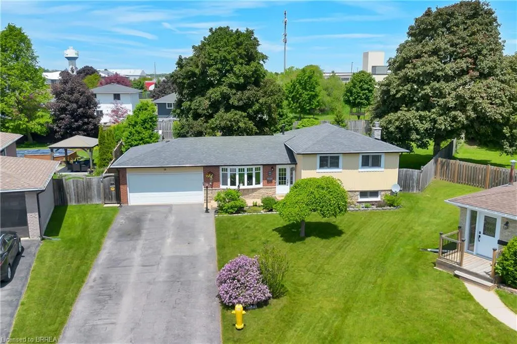 18 Clover Court