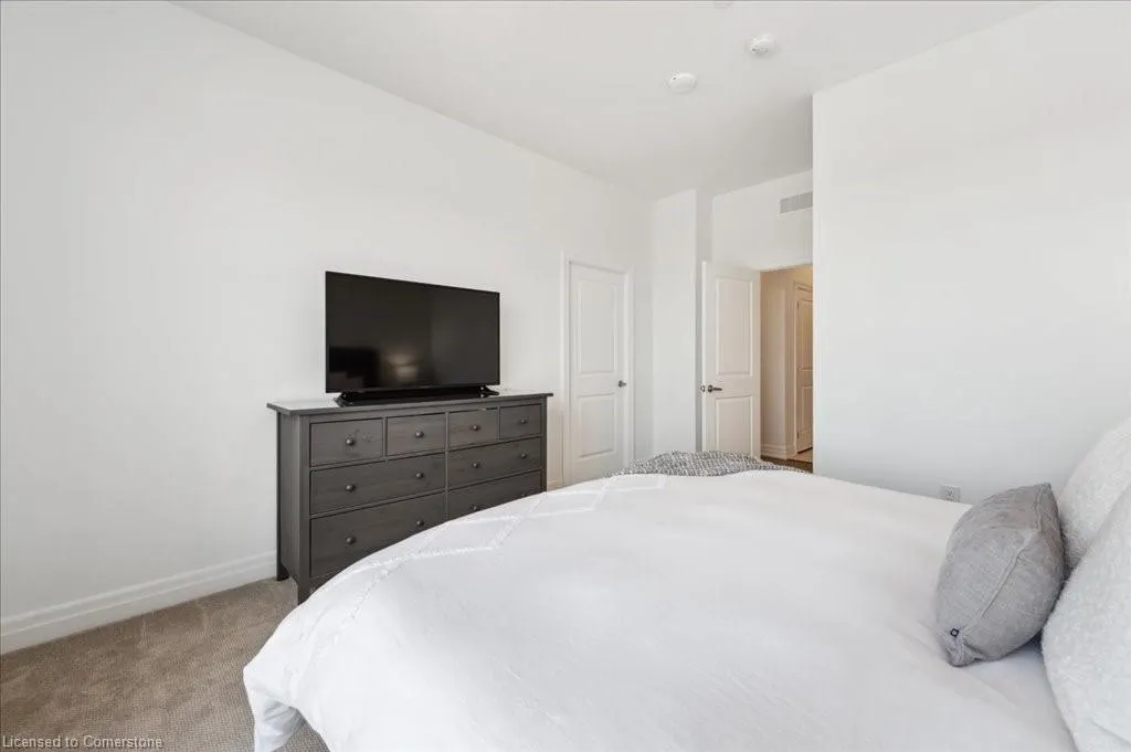 1880 Gordon Street, #1012