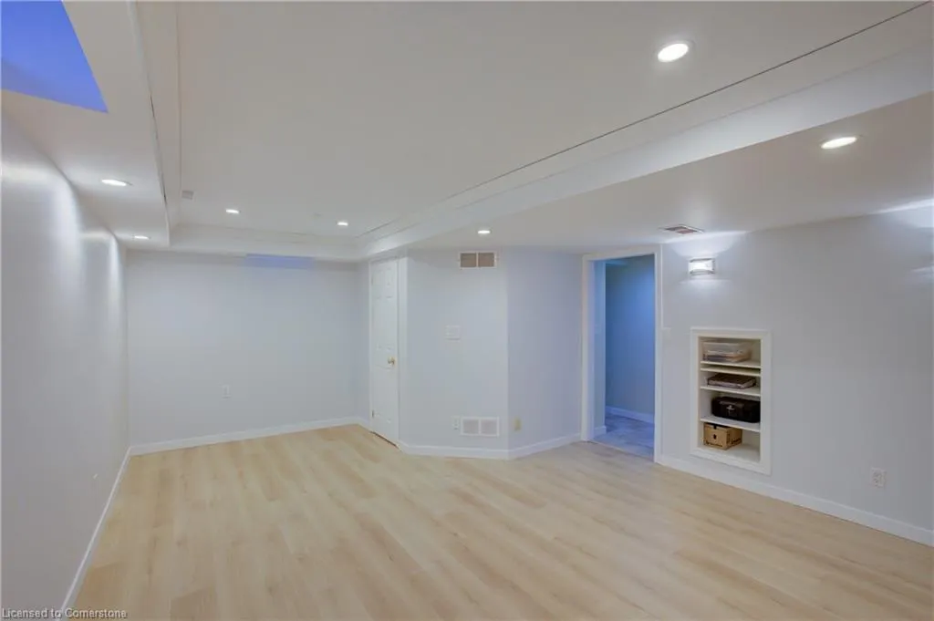 765 Woodhill Drive
