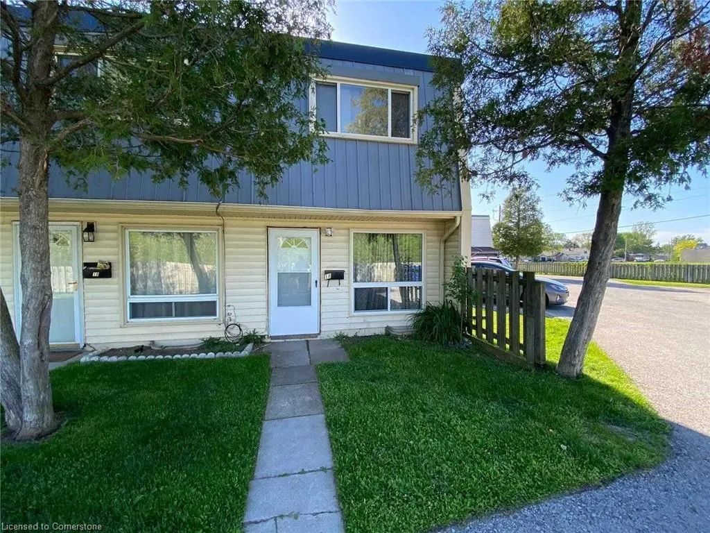 8646 Willoughby Drive, #18