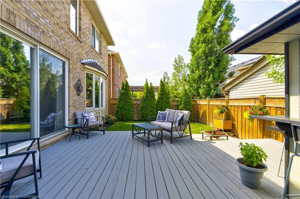 1406 Marshall Crescent